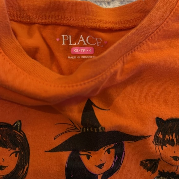 Halloween long sleeve Orange top with girls dressed up in costumes Size XS 4 - Picture 4 of 5